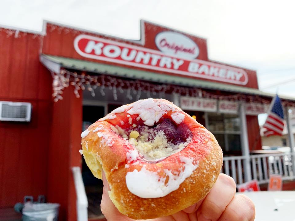 kolaches at the original kountry bakery